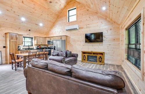 Cave City House | 5 Mi to Mammoth Cave Peaceful Retreat with Fire Pit