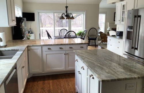 Pittsford House | 5 Minute walk to the Erie Canal with a perfect location to view the eclipse.