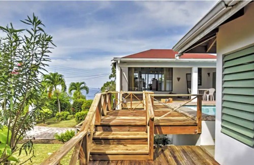 Woodlands Villa | 5 Minutes Walk to Beach - Ocean & Mountain View Villa with Private Pool