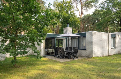 Hapert House | 5-person bungalow in the holiday park Landal Het Vennenbos