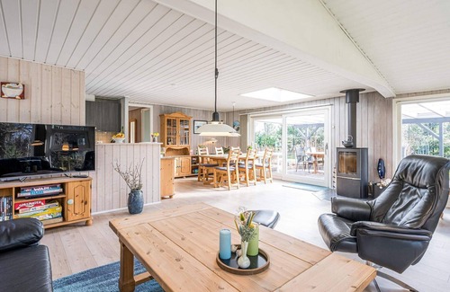 Henne House | 5 person holiday home in Henne
