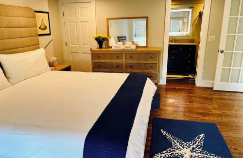 Provincetown House | 5 star 1,550 SF - The Gale Force Farmhouse at Telegraph Hill - Modern, Renovated