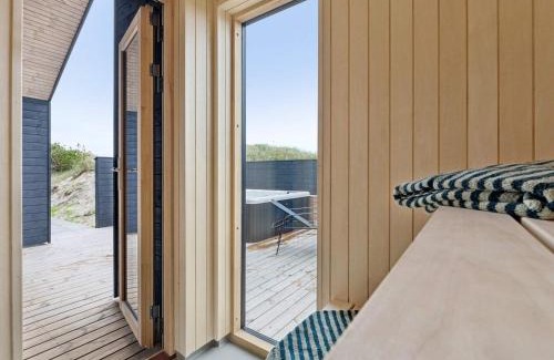 Houvig Strand House | 5 star holiday home in Ringkøbing