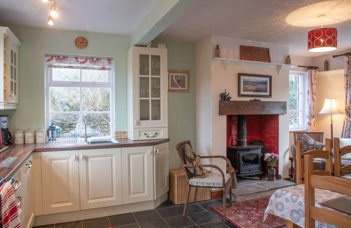Penmaenmawr Cottage | 5 Star home from home in Snowdonia - where the mountains meet the sea