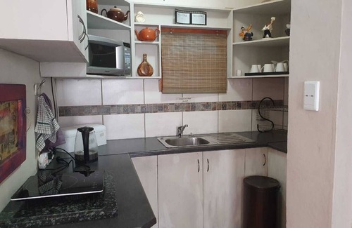Strand Cottage | 5 x Bedrooms Self Catering 14 Sleeper