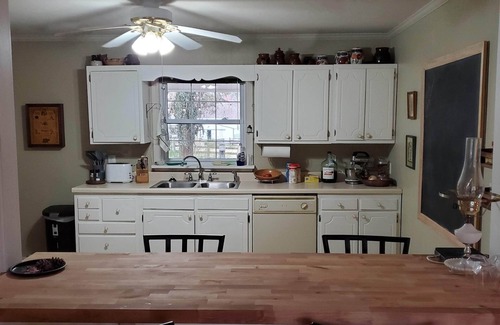 Greensboro House | 5+ Years Hosting 4.9-Star Rated Now Welcoming Guests on VRBO!