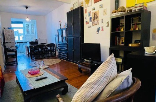 Sint-Jans-Molenbeek Apartment | 50 m² Apartment ∙ 1 bedroom ∙ 2 guests