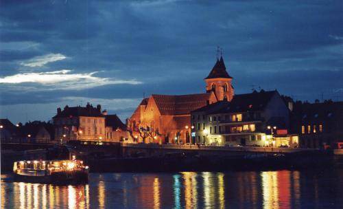 Saint-Jean-de-Losne Apartment | 50 m² Apartment ∙ 2 bedrooms ∙ 4 guests