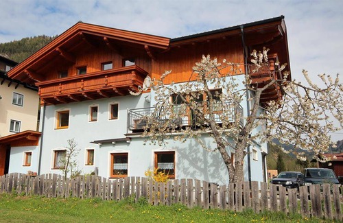 Gleiming Apartment | 50 m² Apartment ∙ 2 bedrooms ∙ 6 guests