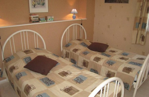 Angoville-sur-Ay Cottage | 50 m² Cabin ∙ 2 bedrooms ∙ 4 guests