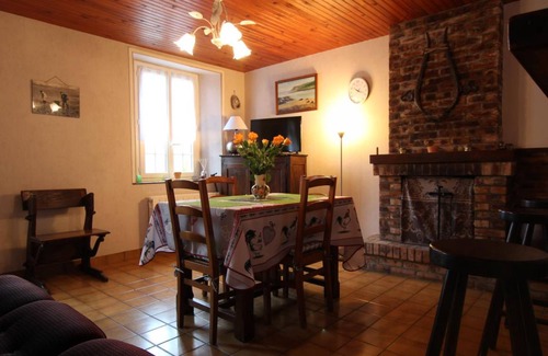 Surville House | 50 m² Gîte ∙ 2 bedrooms ∙ 3 guests