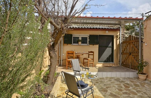 Dafnata House | 50 m² House ∙ 1 bedroom ∙ 2 guests