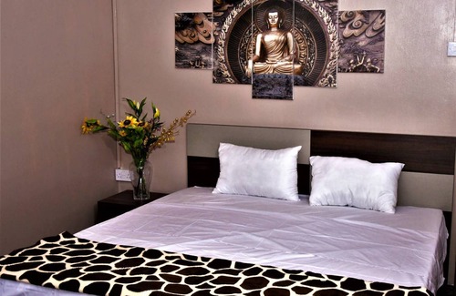 Surinam Apartment | 500 m² Apartment ∙ 2 bedrooms ∙ 4 guests