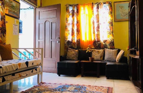 Bantay House | 500 m² House ∙ 2 bedrooms ∙ 15 guests