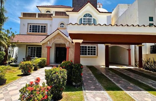 La Isla House | 500 m² House ∙ 5 bedrooms ∙ 10 guests