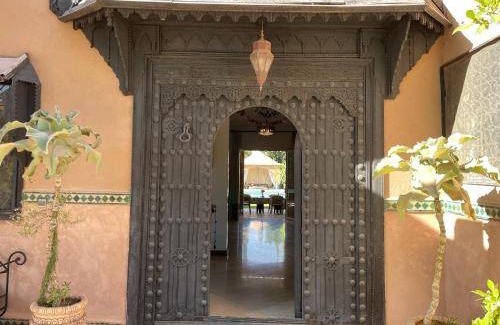 District of Sidi Youssef Ben Ali Villa | 500 m² Villa ∙ 8 bedrooms ∙ 16 guests