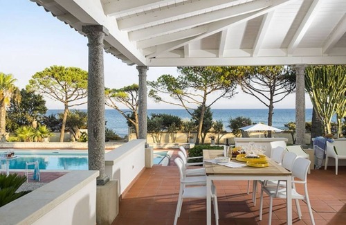 Marina di Modica Villa | 500 m² Villa ∙ 9 bedrooms ∙ 18 guests