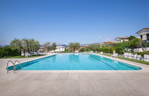 Cisano Villa | 500 m² Villa ∙ 4 bedrooms ∙ 8 guests