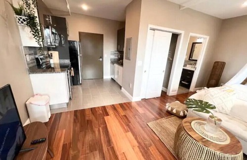 Chinatown Apartment | 503 Bohemian Romance Apartments in center city