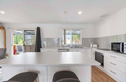 Goolwa Beach House | 51 Beach Road - Rosedale Beach House