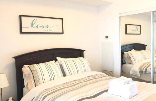Toronto Entertainment District Apartment | 51 m² Apartment ∙ 1 bedroom ∙ 3 guests