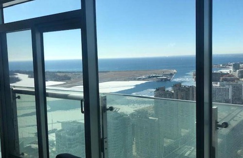 Toronto Entertainment District Apartment | 51 m² Apartment ∙ 1 bedroom ∙ 3 guests