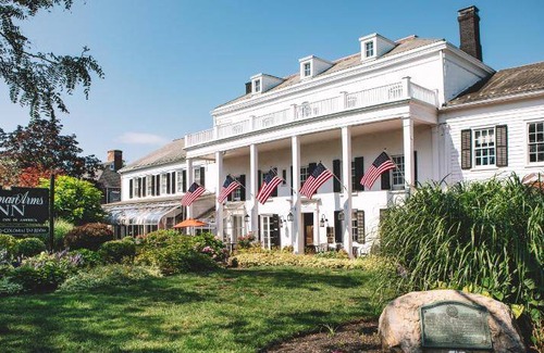 Rhinebeck Village Business District Hotel | 51 m² Hotel ∙ 9 guests