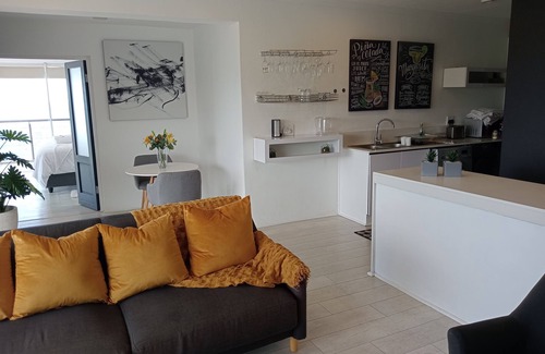 Selection Beach Apartment | 511 Umdloti Resort -sea & breakers view to die for
