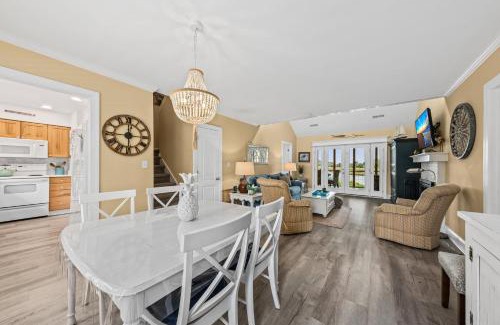 Tarpon Pond House | 513 Tarpon Pond Cottage