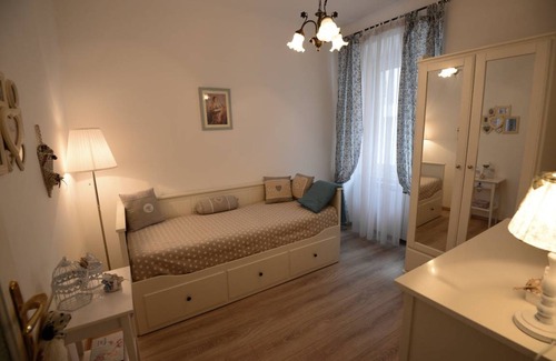 Barriera Vecchia-San Giacomo Apartment | 52 m² Apartment ∙ 2 bedrooms ∙ 2 guests