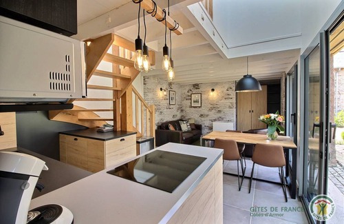 Binic-Etables-sur-Mer House | 52 m² Gîte ∙ 2 bedrooms ∙ 4 guests