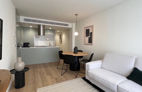 Ensanche Diputacion Apartment | 52 Reyes Catolicos Premium Homes - Deluxe Home