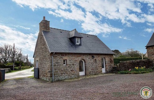 Ploulech House | 53 m² Gîte ∙ 2 bedrooms ∙ 2 guests