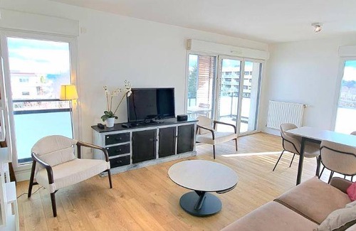 Sainte-Foy-les-Lyon Apartment | 55 m² Apartment ∙ 1 bedroom ∙ 4 guests