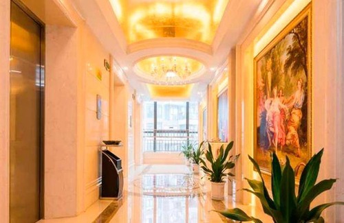 Buji Hotel | 55 m² Hotel ∙ 2 bedrooms ∙ 127 guests