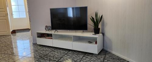 Seinajoki House | 55 neliöinen Tilava RivitaloKaksio, 1-4hlö, Täydellinen keittiö, Uudet kodinkoneet, laadukas sauna, tv, netflix, wifi, kuivaava pyykinpesukone, itsekirjautuminen 24h, avainsäilöboxi koodilla