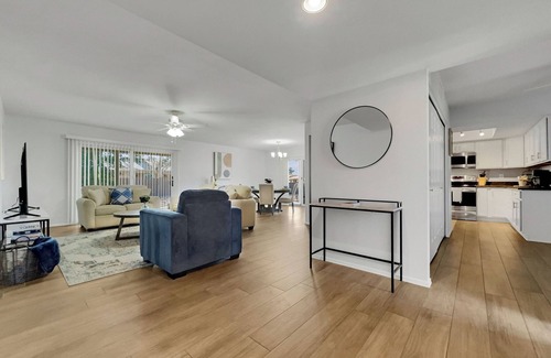 Cottonwood House | 55+ Sun Lakes Special. Newly Remodeled. Amenities Galore!