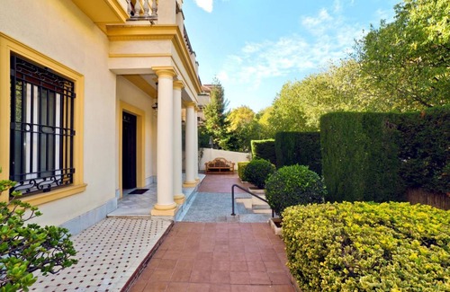 La Font d'en Fargues Villa | 550 m² Villa ∙ 8 bedrooms ∙ 16 guests