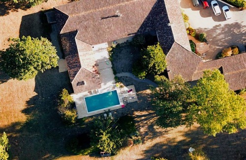 Bellegarde-Marsal House | 550 m² Gîte ∙ 11 bedrooms ∙ 30 guests