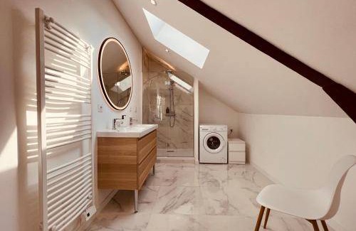 Montlucon Apartment | 57 m² Apartment ∙ 2 bedrooms ∙ 6 guests