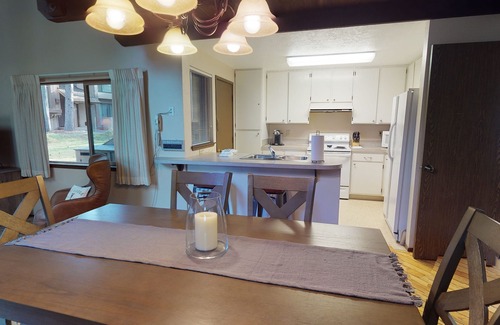 Tennis Village Condo | 57 Tennis Village | 2 BR/2 BA, Sleeps 6