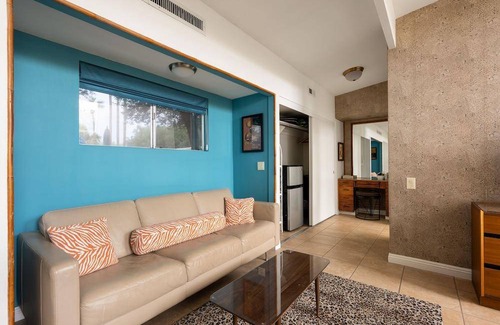 Desert Park Estates Hotel | 594 m² Hotel ∙ 16 bedrooms ∙ 127 guests