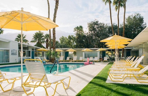 Desert Park Estates Hotel | 594 m² Hotel ∙ 16 bedrooms ∙ 127 guests