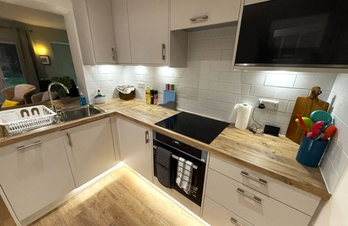 Bicester Villa | 5Bedroom House, Parking,Bicester