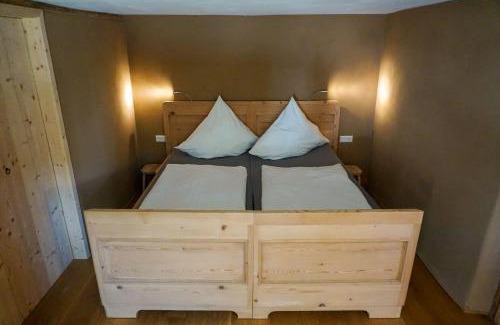 Arnach Apartment | 5Sterne Ferienwohnung im Fachwerk mit Bergblick in Alleinlage und großem Garten, Infrarotkabine
