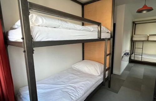 Old Town Cabin | 6 bed room izy stay by Zazi