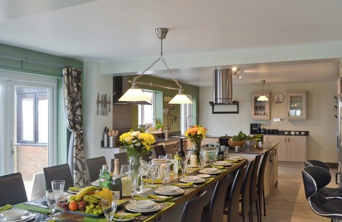 Endon Cottage | 6 bedroom accommodation in Brown Edge, near Leek