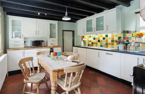 Leek Cottage | 6 bedroom accommodation in Bradnop, near Leek