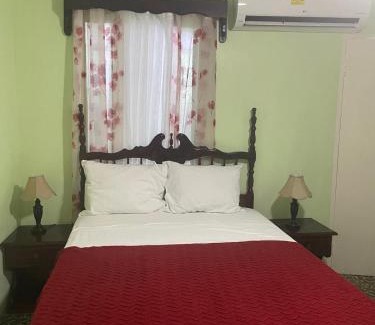 Yallahs House | 6 bedroom KeiraHideaway