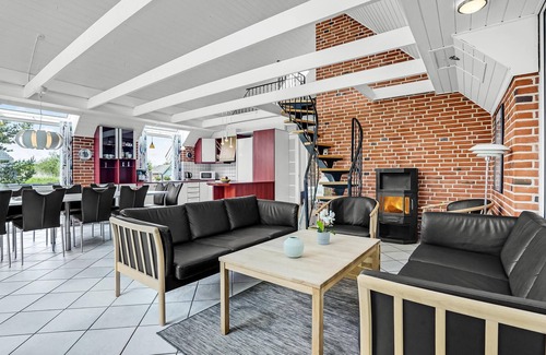 Toftum House | 6 bedroom stunning home in Rømø